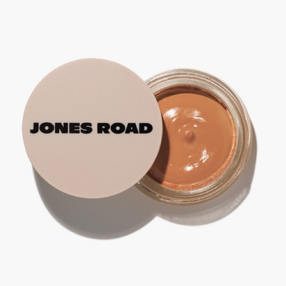 Jones Road WTF foundation NWOT